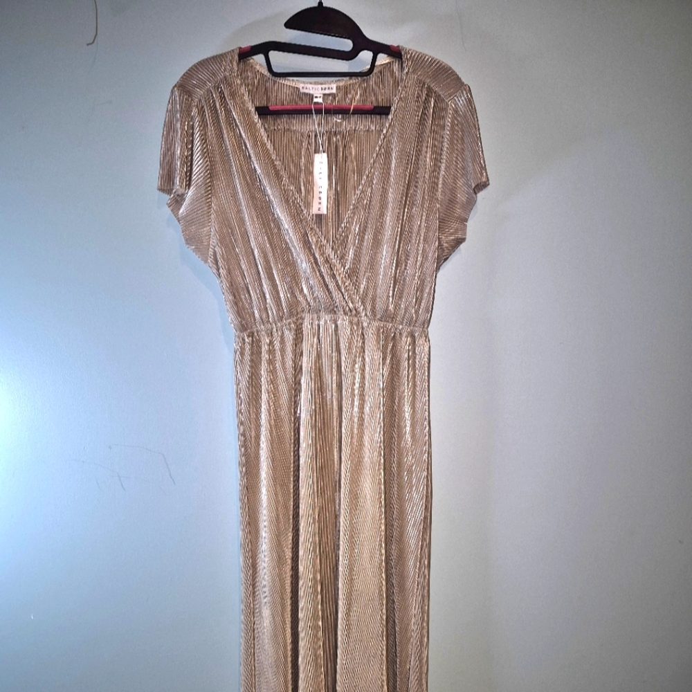 Baltic Born metalic Gold medium /Tall short sleeve dress